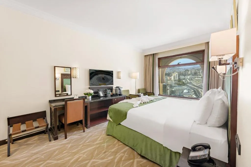 Anjum Makkah Hotel 1 bed - Saudia Keys