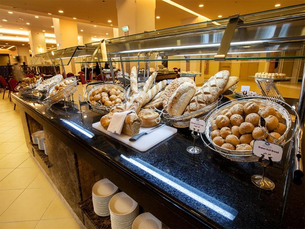 Anjum Makkah Hotel buffet - Saudia Keys