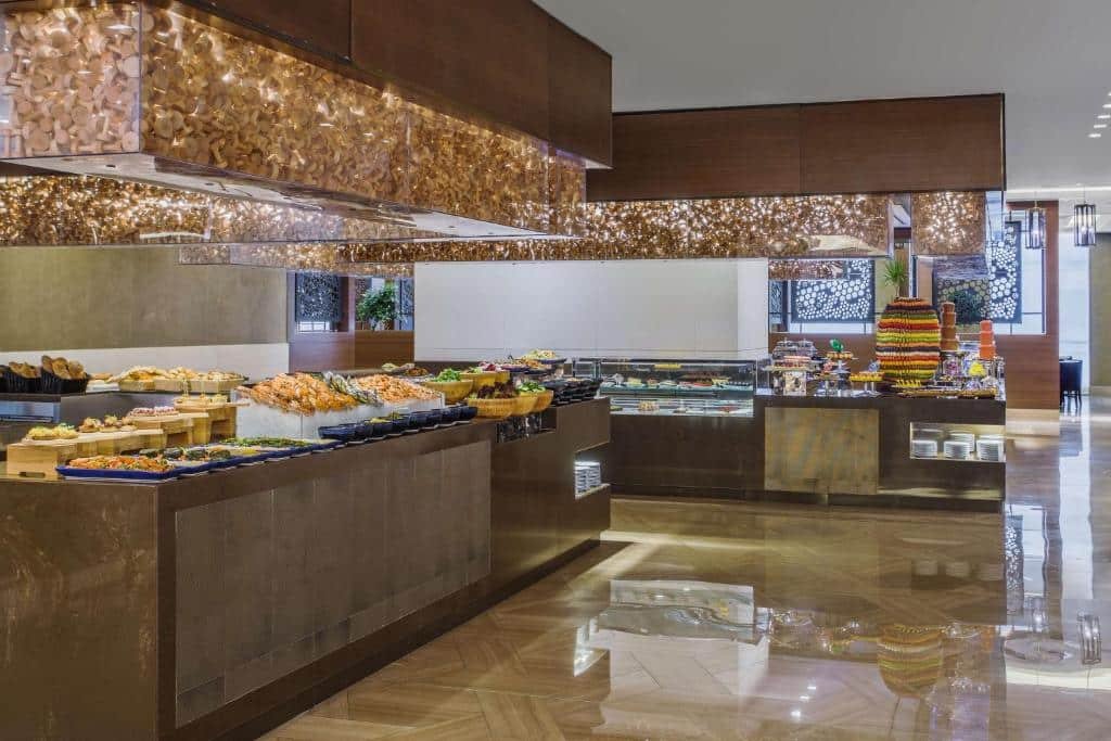 Jabal Omar Hyatt Regency Makkah Buffet - Saudia Keys