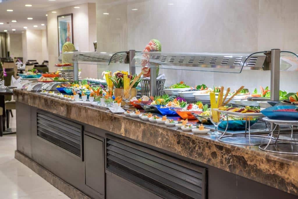 Taiba Front Hotel Buffet - SaudiaKeys